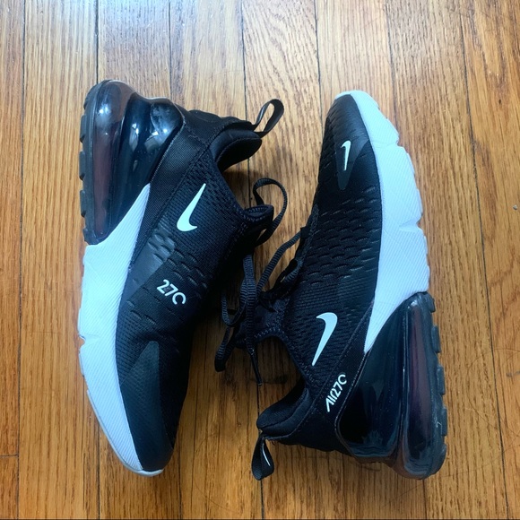 Nike Air Max 270 - Picture 3 of 7